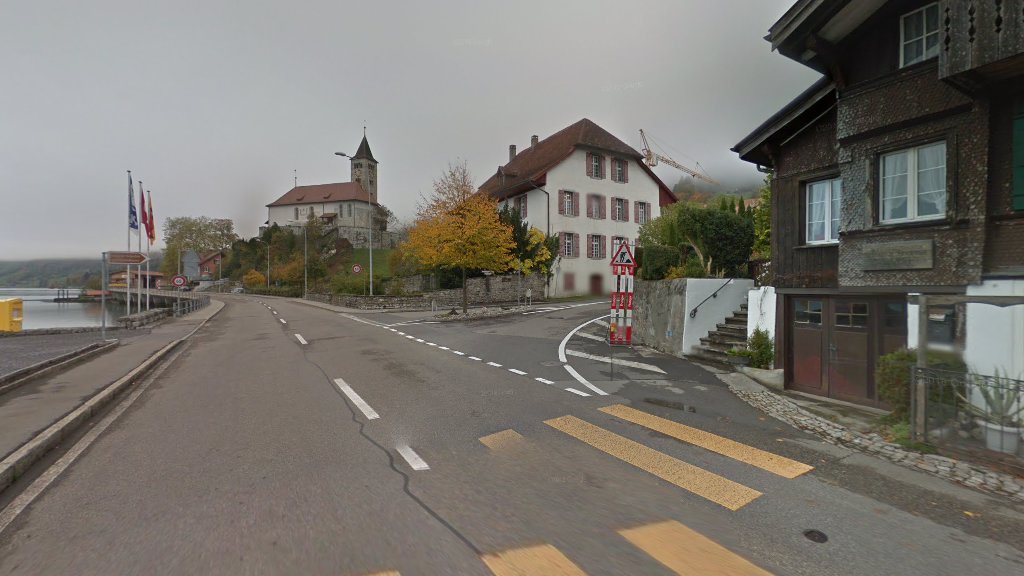 Exposición de la Escuela de Escultura en Madera de Brienz