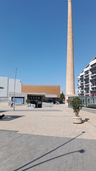 Chimenea De Maximino Moreno