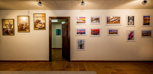 La Galeria