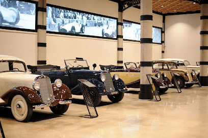 Museo Aguinaga Mercedes-Benz