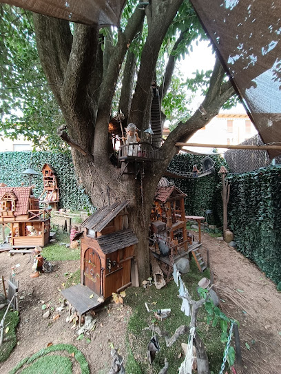 L'Arbre Dels Follets