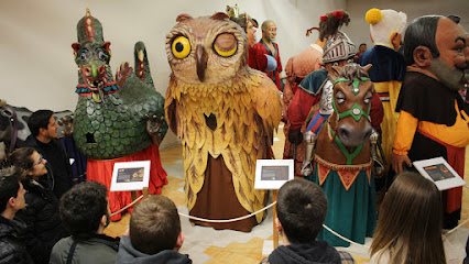 Lo Cal Boig: Casa dels Gegants de Carnaval de Solsona