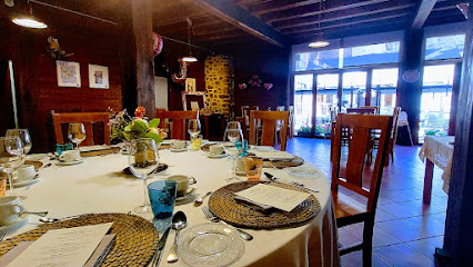 Restaurante (con museo) Castillo de Montemayor del Río-Salamanca