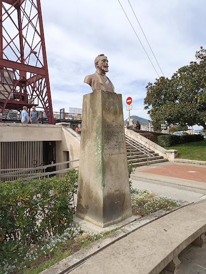 Busto de Alberto de Palacio