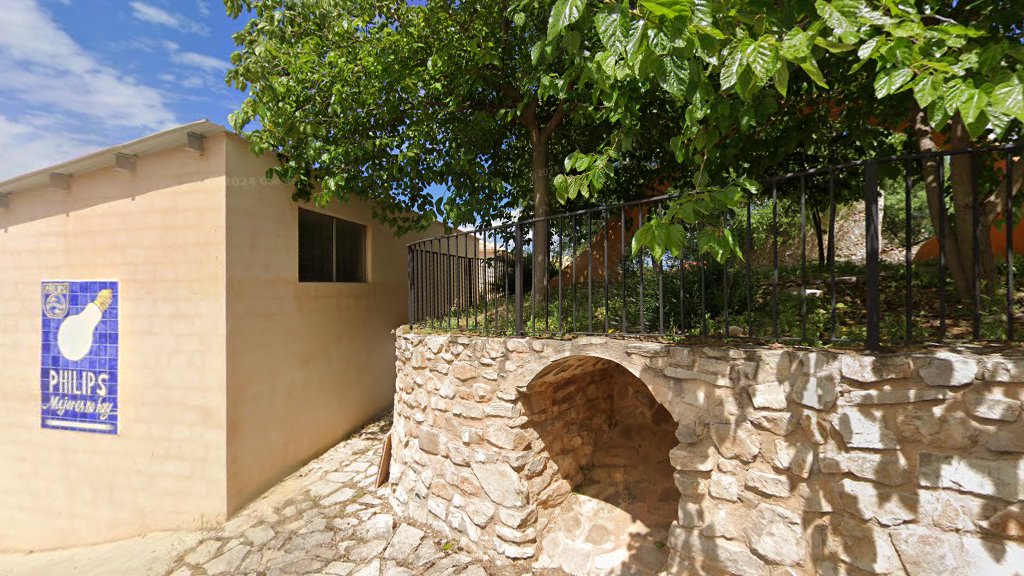 Museo de la Publicidad al aire libre. Cartel Facundo.