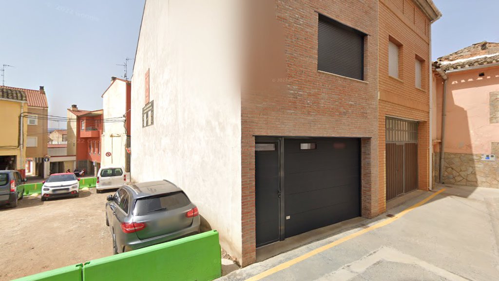 Mural: Antigua plaza.