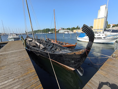 El barco vikingo Sebbe Als en el verano