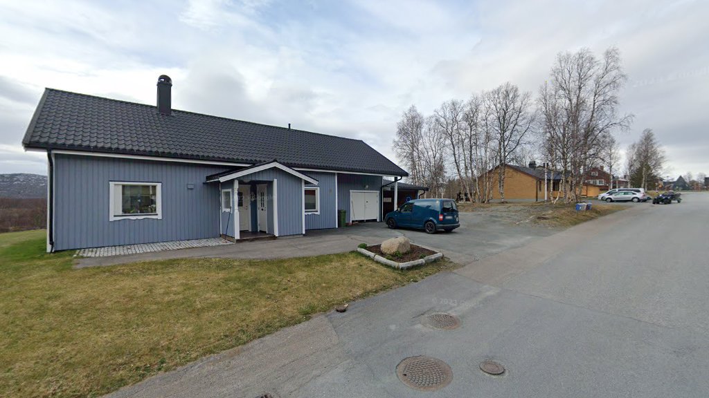 Piedra conmemorativa de los antiguos edificios