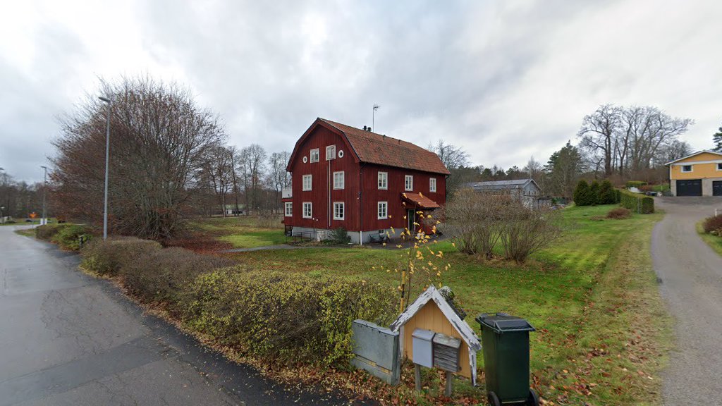 Dockskåpsvrån Rävlämmen
