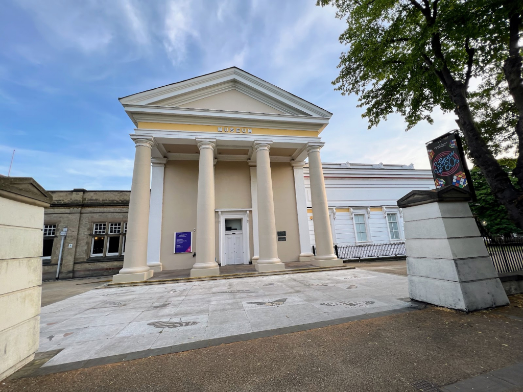 Museo y Galería de Arte de Leicester