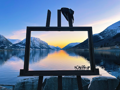 Museo N.Astrup Frame