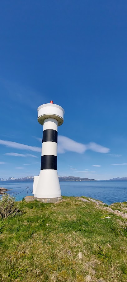 Estación de Faro de Rotvær