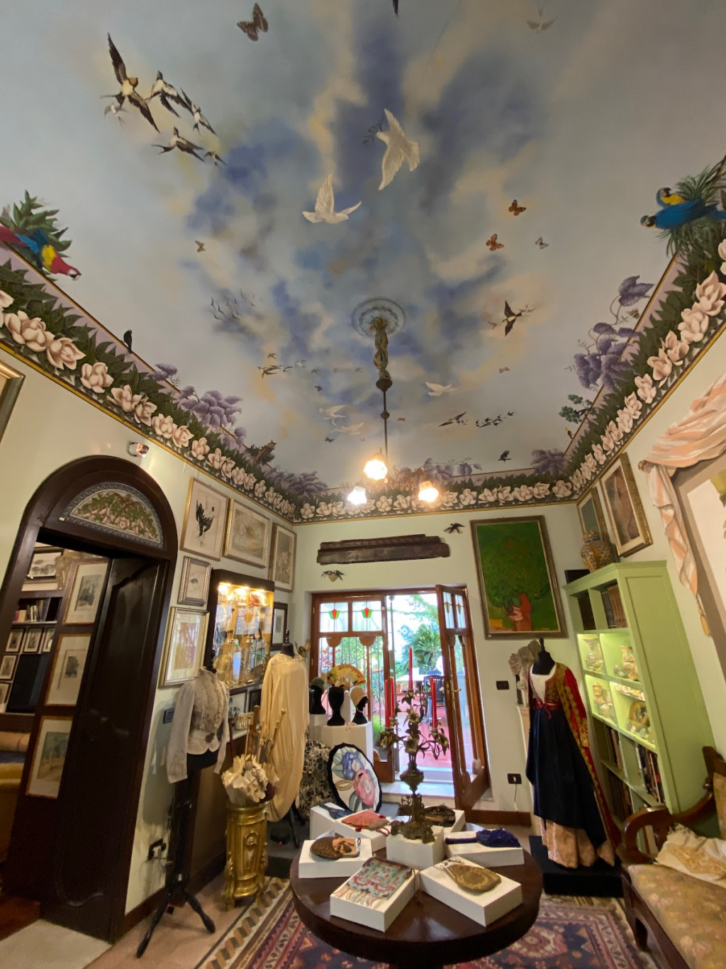 Fundación Museo del Traje Raffaello Piraino