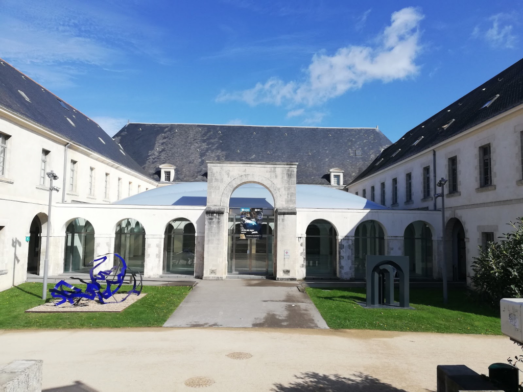 Museo de la Abadía de la Santa Cruz