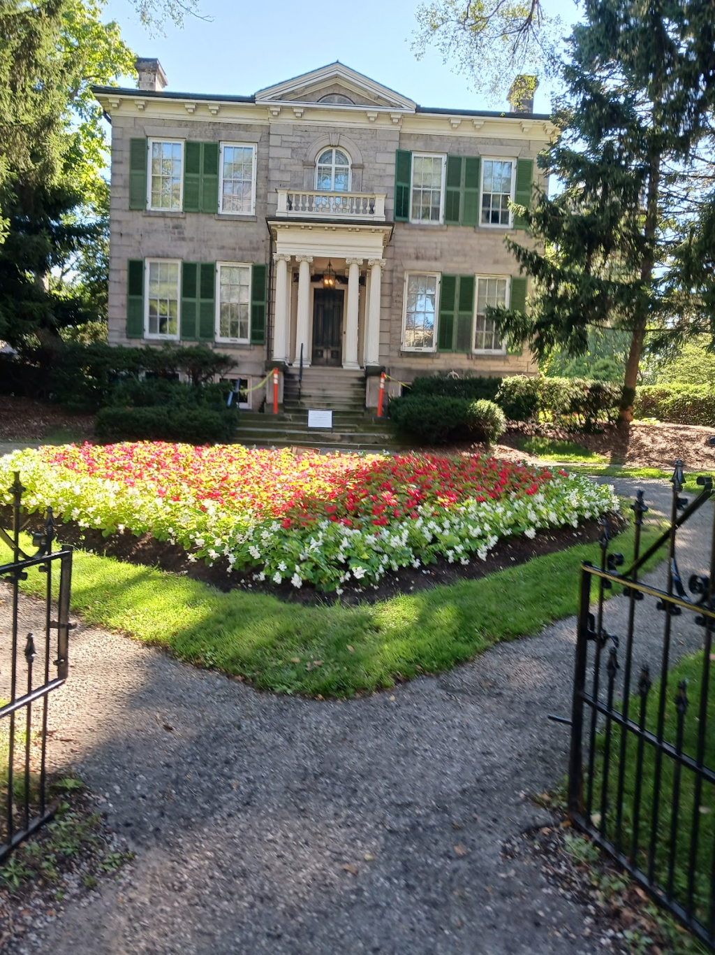 Casa Histórica Whitehern y Jardín