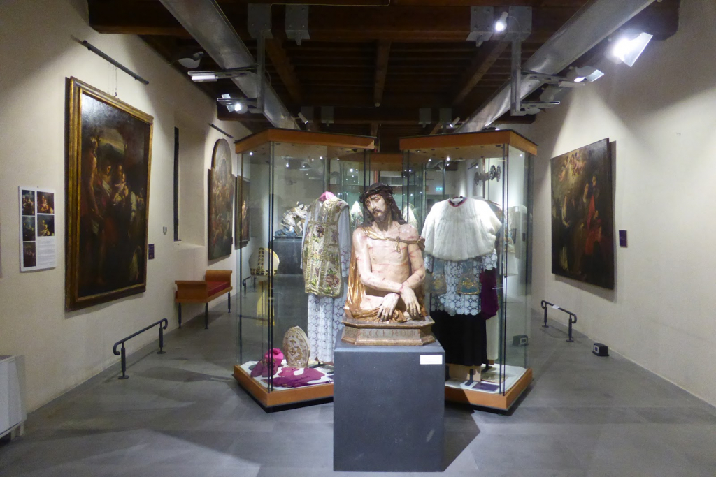 Museo Etnográfico Podenzana y Museo Diocesano