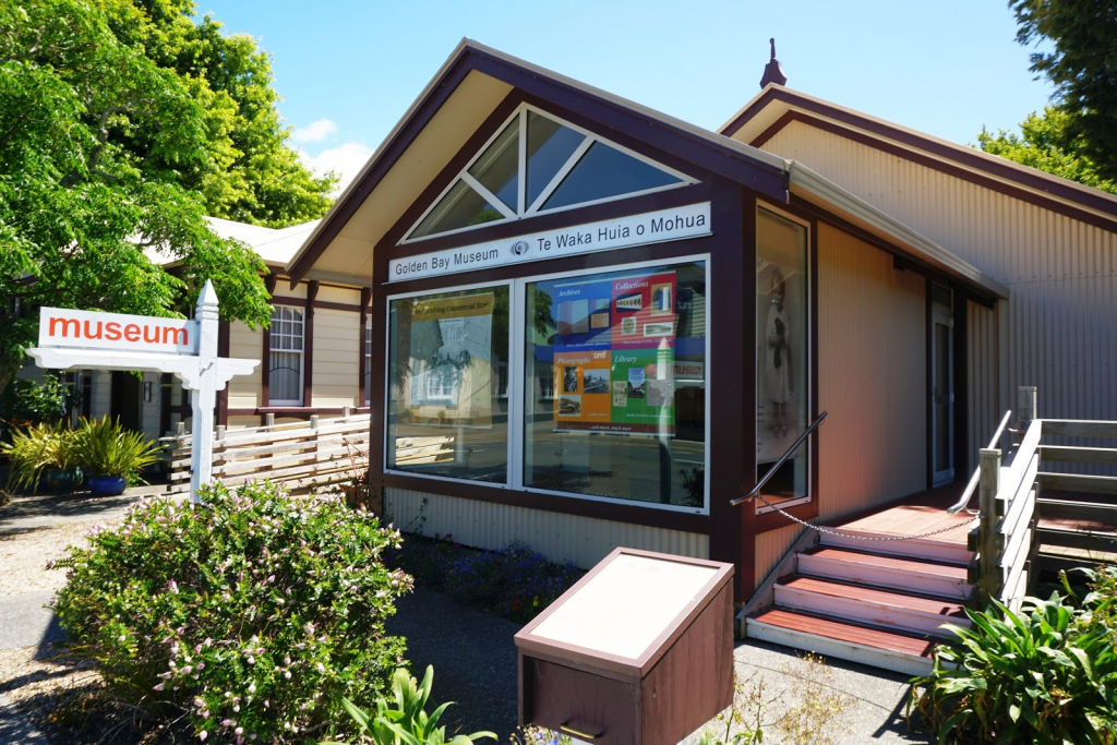 Museo de Golden Bay Te Waka Huia o Mohua