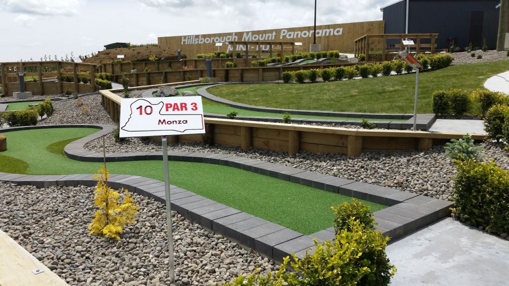 Museo de Coches Hillsborough, Luge y Mini Golf (putt putt)