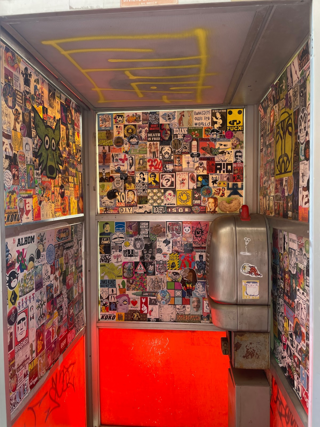 Museo del Arte de Pegatinas Roma (SAMRO)