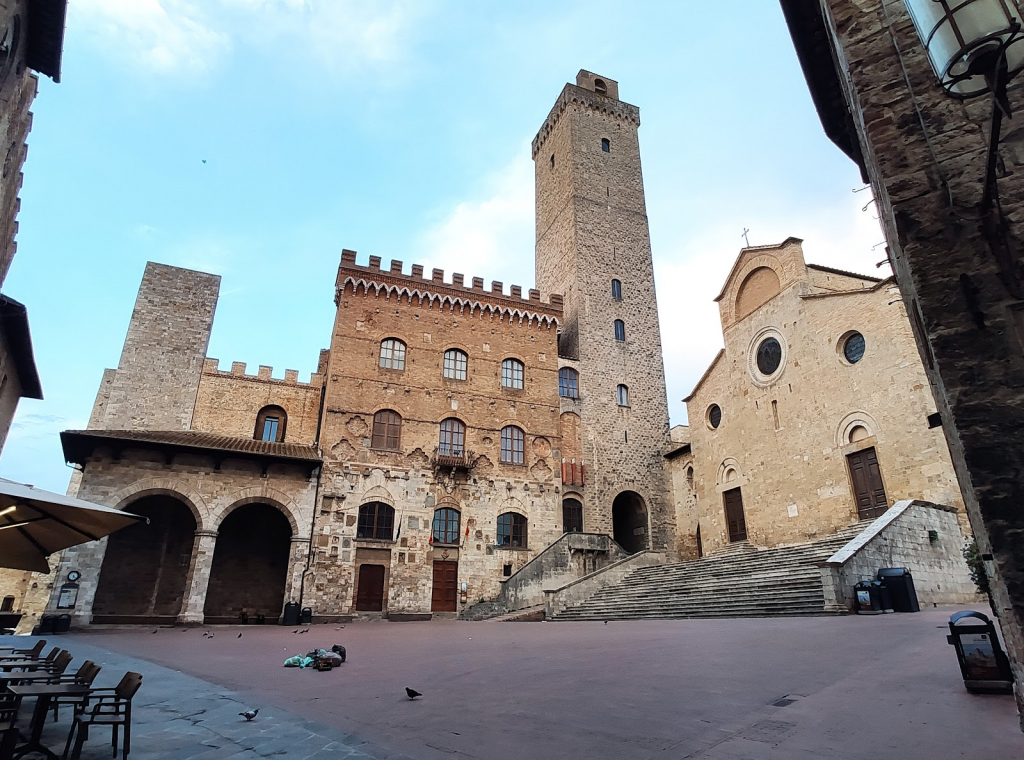 Palacio Comunal, Pinacoteca, Torre Grossa