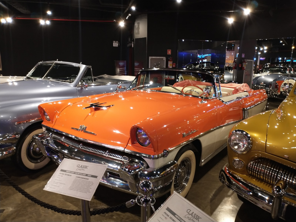 Exposición de Autos Clásicos - Museo del Automóvil