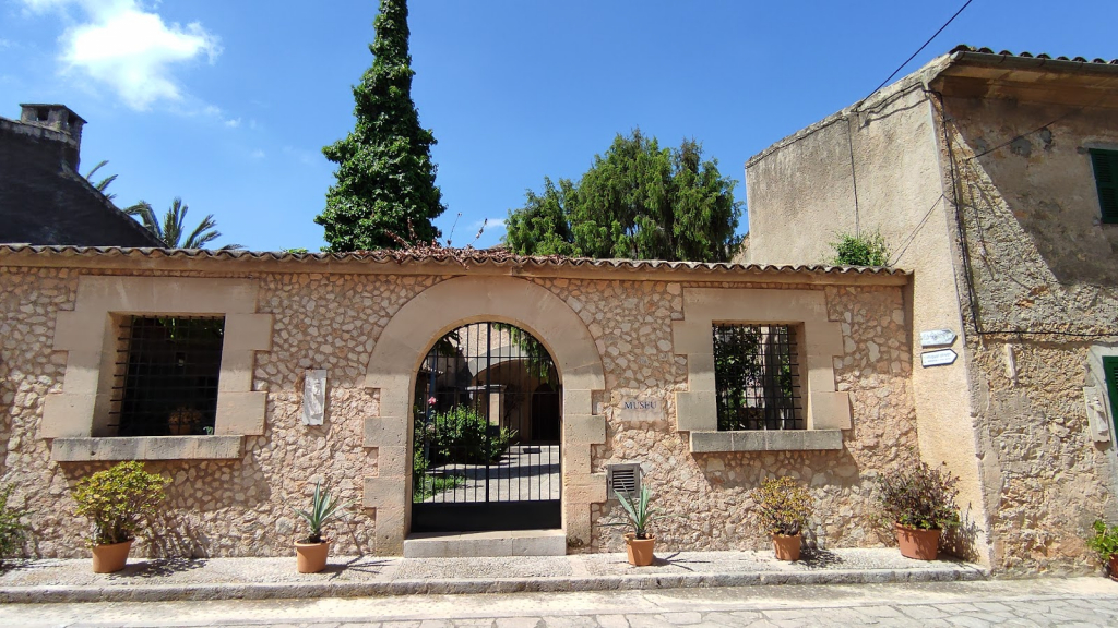 Casa Museu de Fra Juníper Serra