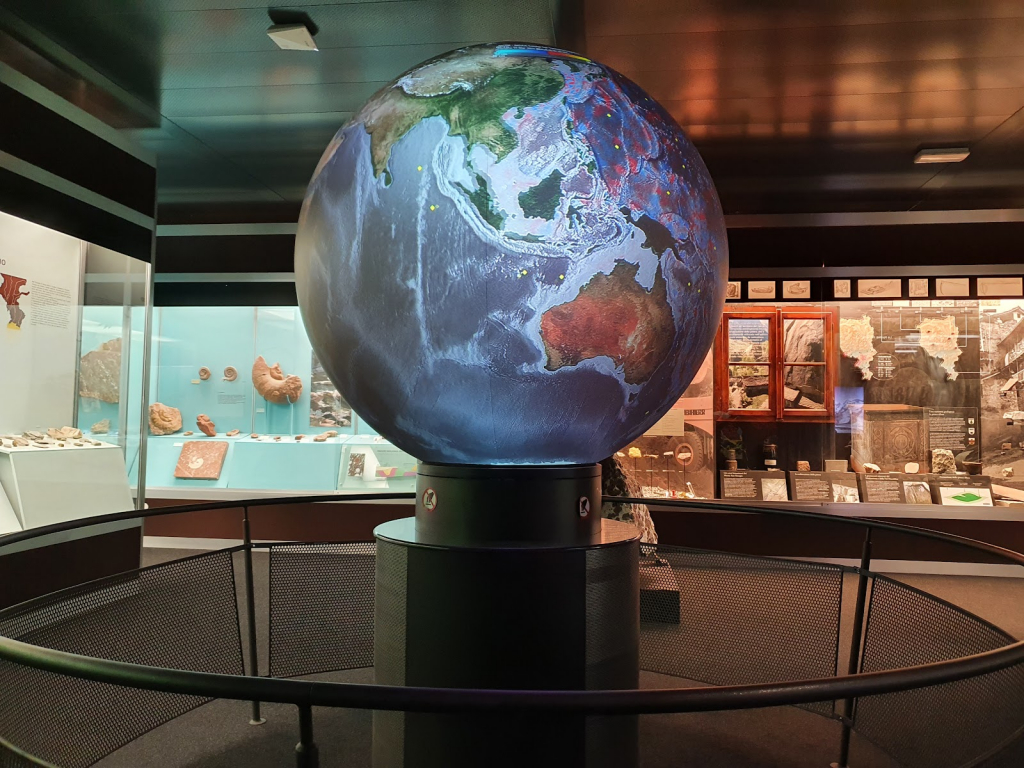 Museo Cantonal de Historia Natural