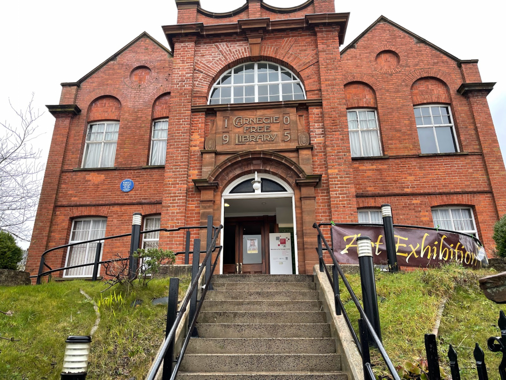 Museo y Centro de Artes de Larne